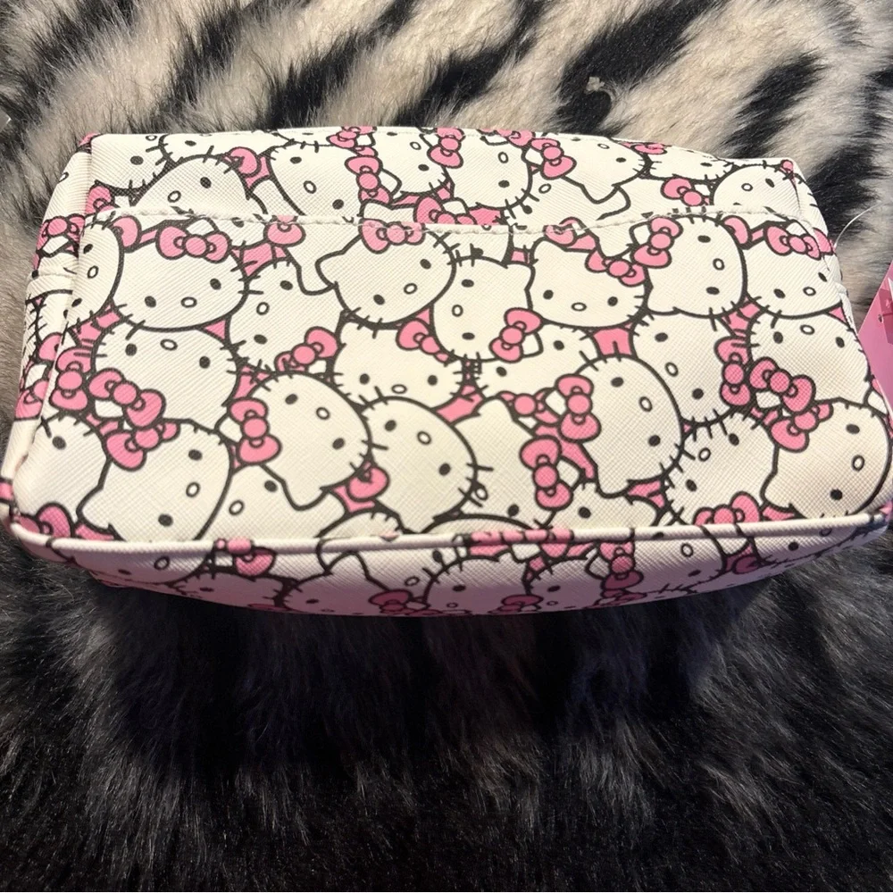 Hello Kitty Pink and White Patterned Pouch